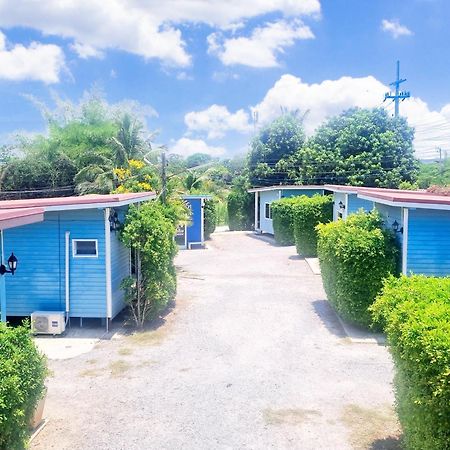 In Love Resort Chainat Экстерьер фото