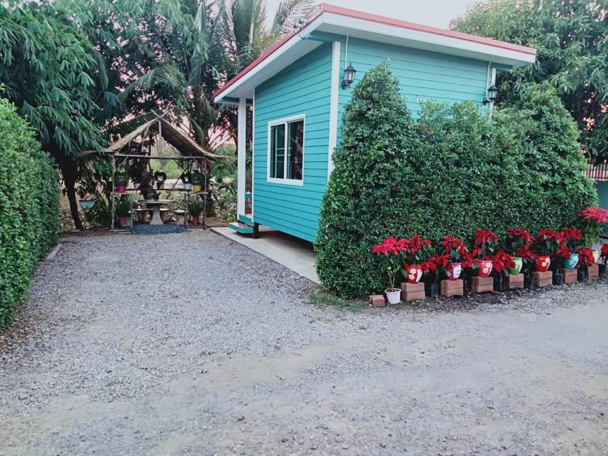 In Love Resort Chainat Экстерьер фото