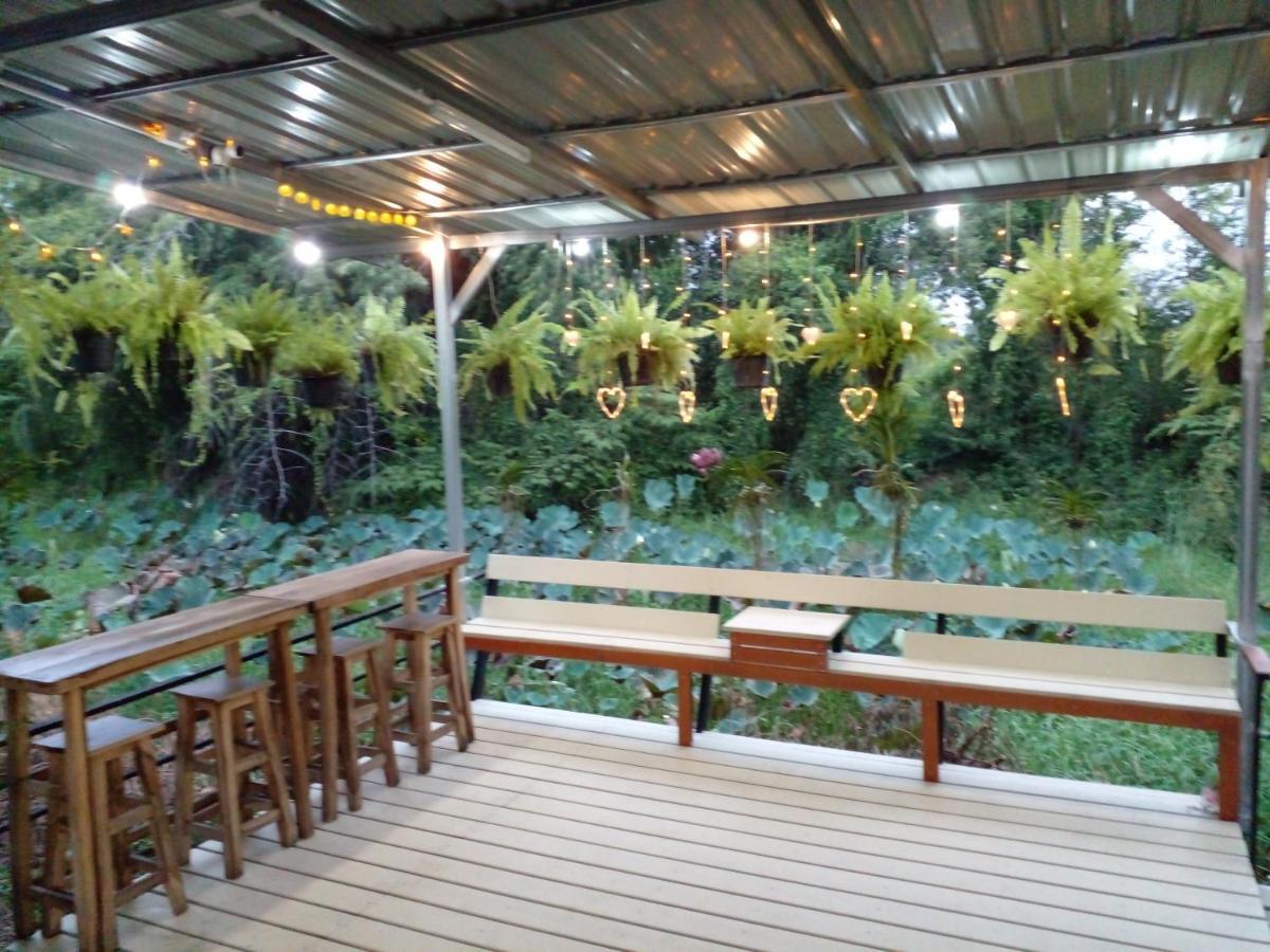 In Love Resort Chainat Экстерьер фото
