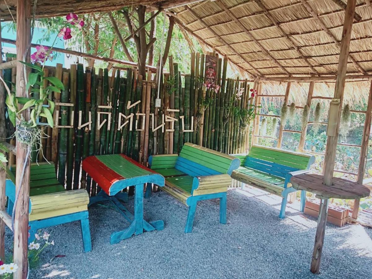 In Love Resort Chainat Экстерьер фото